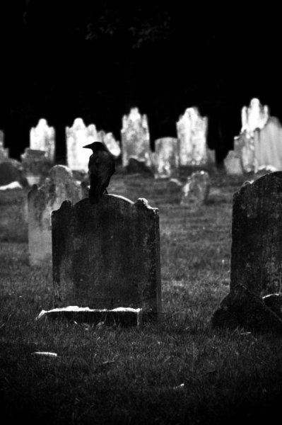 Ночное кладбище