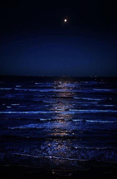Красивые моря ночью
