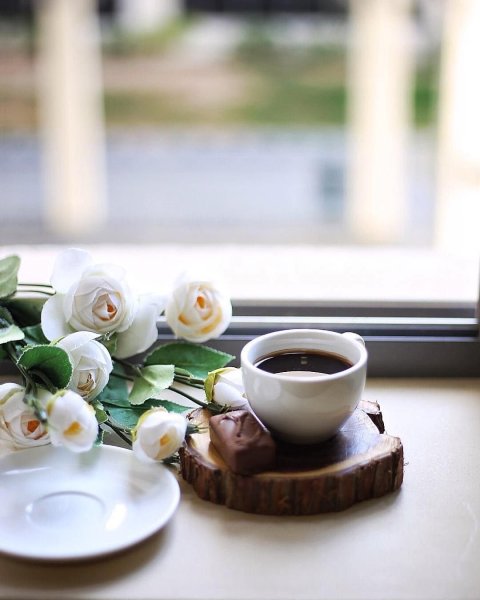 Красивые утро весны с кофе