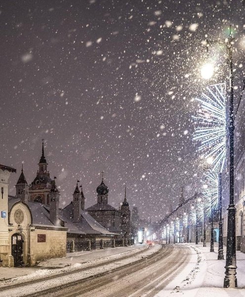 Москва зимой ночью