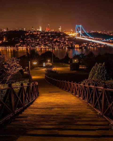 Стамбул ночью