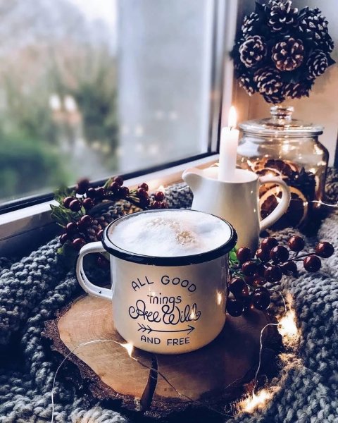 Зимнее утро с кофе и чаем красивые