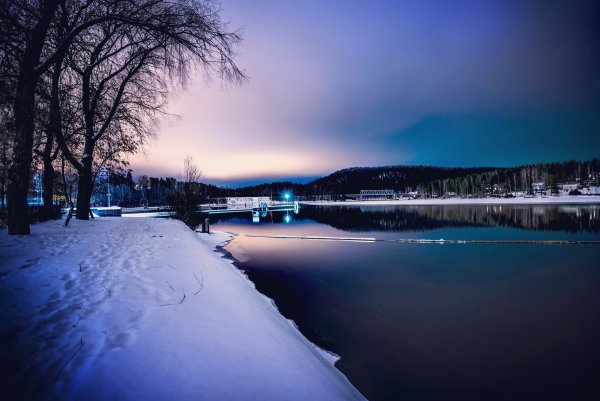 Зимняя река ночью