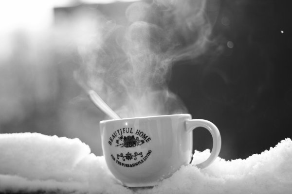 Морозное утро и чашка кофе