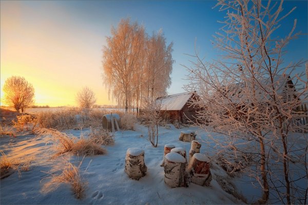 Раннее утро зимой в деревне