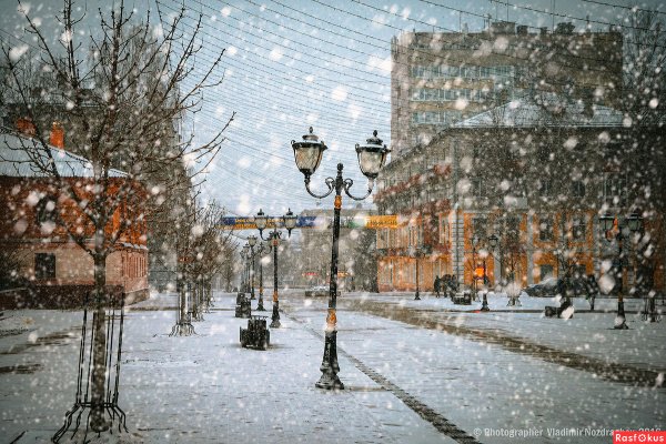 Снежное утро в городе